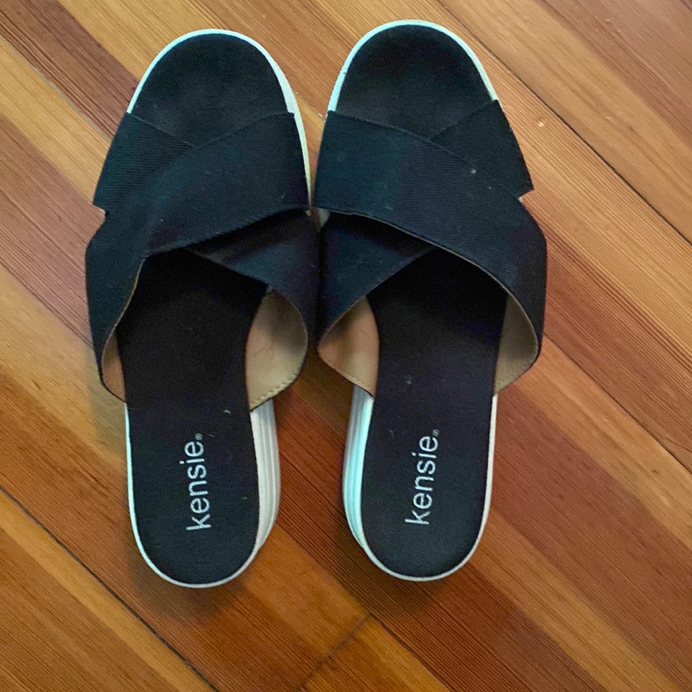 Platform sandals
